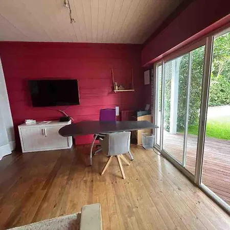 Casa vacanze Havre De Paix - Grande Maison En Bois & Piscine Mérignac