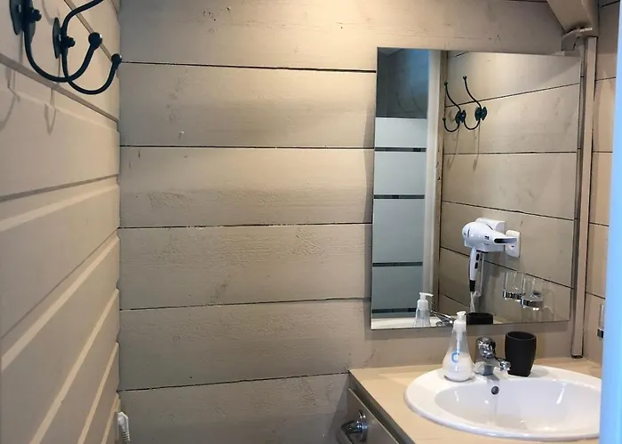 Havre De Paix - Grande Maison En Bois & Piscine *